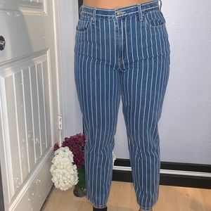 American Eagle mom jeans